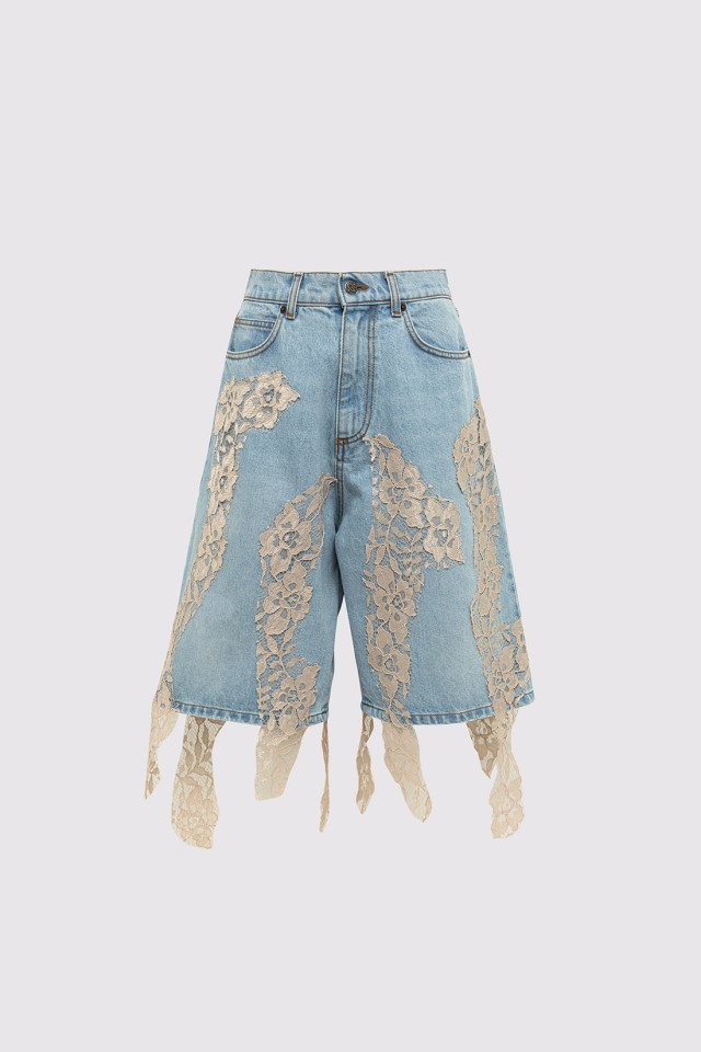 MAXI BERMUDA SHORTS WITH LACE DECORATIONS