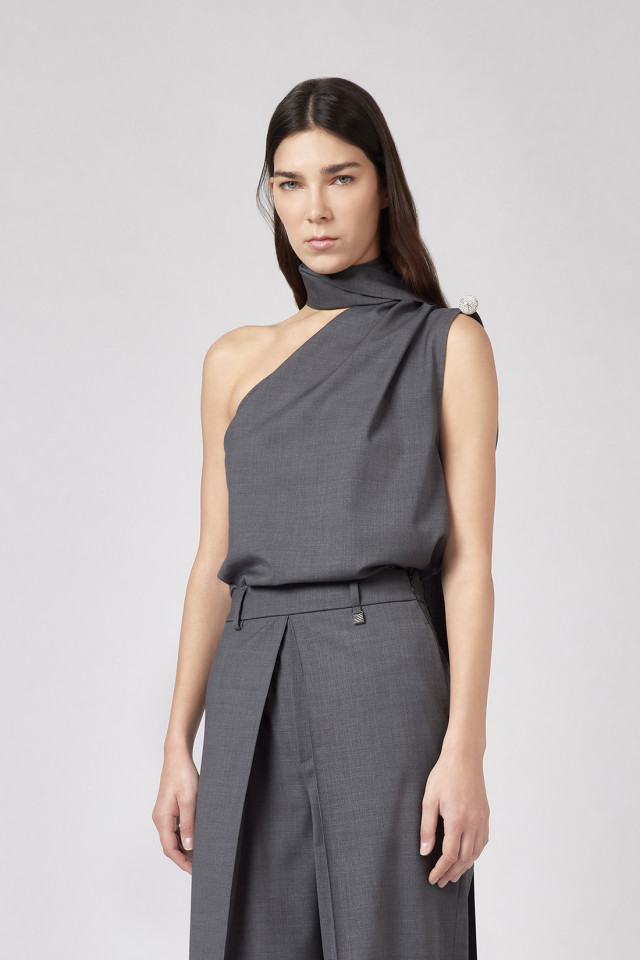 ONE-SHOULDER TOP